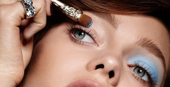 07. The Power of&nbsp;Makeup